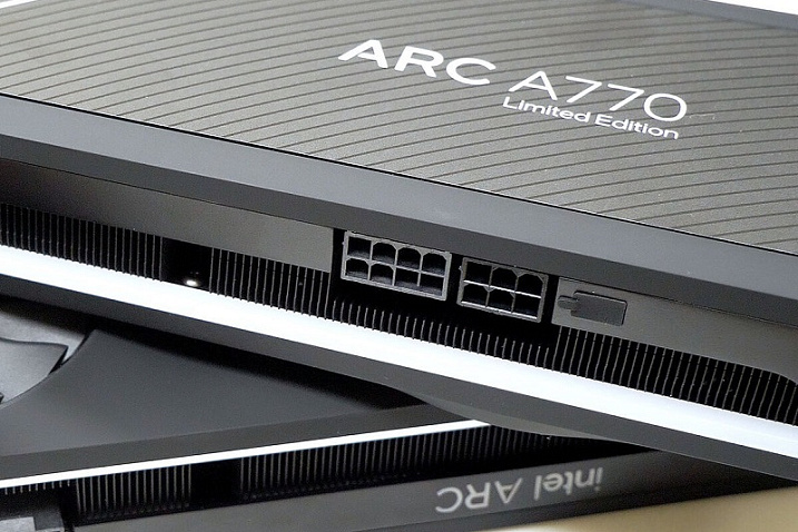 Покупатели Intel Arc A770 LE жалуются на пониженную скорость работы видеопамяти