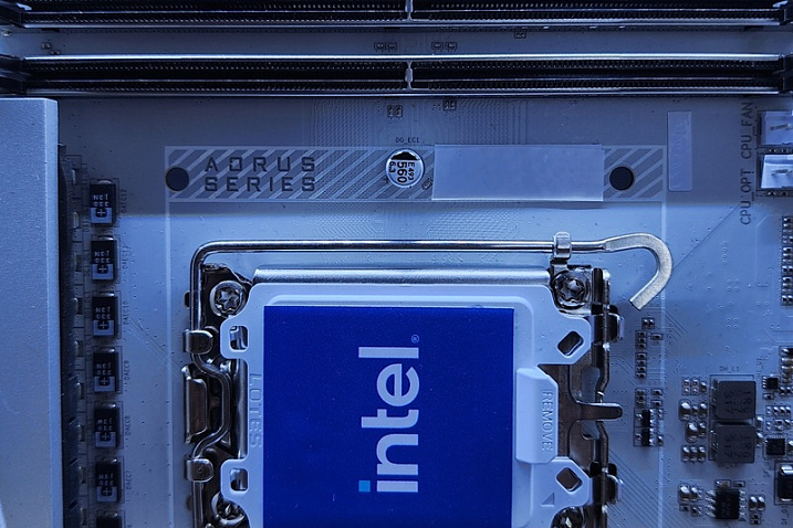 Слух: Intel Arrow Lake смогут работать с памятью DDR5-10000
