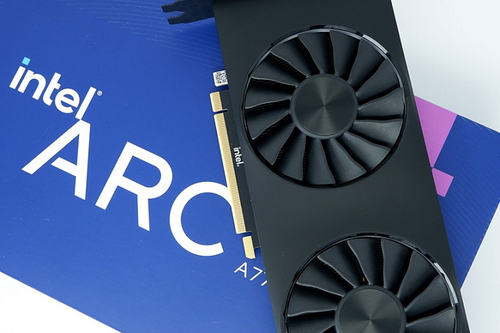 Драйвер Intel Arc 101.5444 повышает производительность в играх на API DirectX 11 до 48%