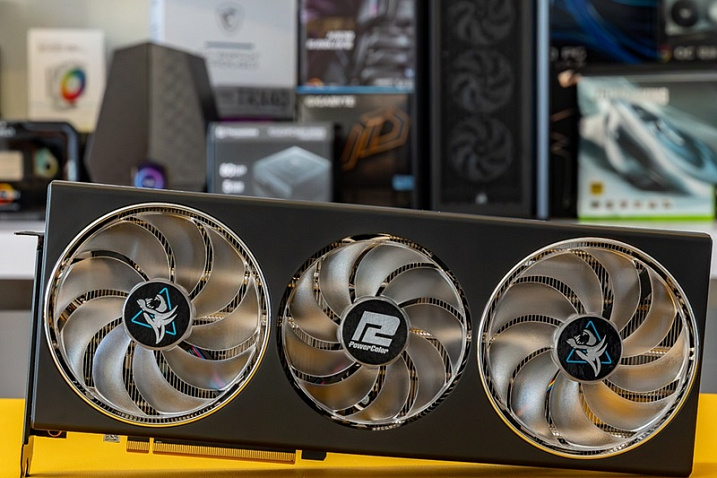 AMD снизила ценник Radeon RX 7700 XT до $419
