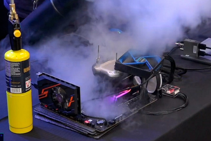 Intel Core i9-13900K разогнан до 8.2 GHz