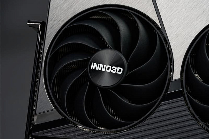 GeForce RTX 5090D v2 всё ещё можно найти по рекомендованному ценнику