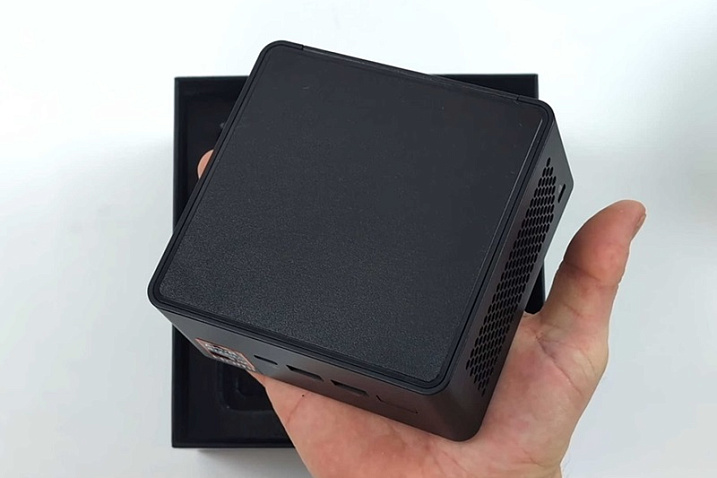 Ryzen AI 9 HX 370 протестирован в мини-ПК, где показал высокую игровую производительность