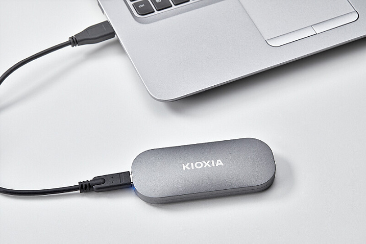 KIOXIA представляет серию портативных SSD EXCERIA PLUS