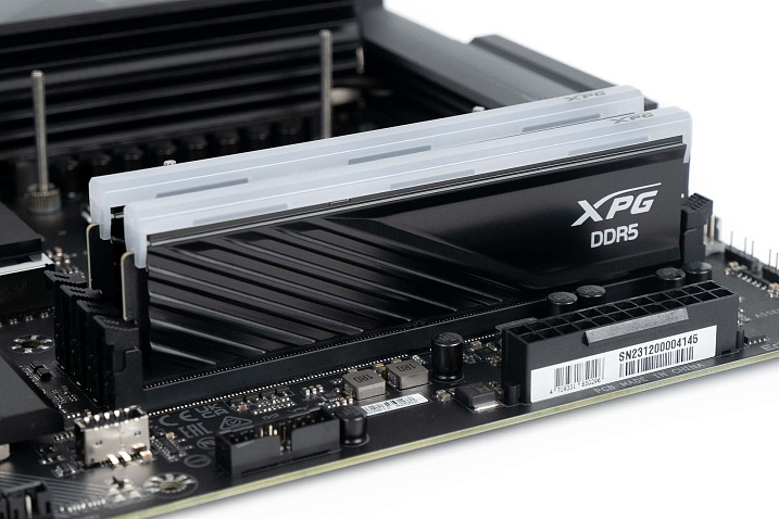 Обзор и тест комплекта оперативной памяти XPG Lancer Blade RGB DDR5 6400 МГц 2x16 ГБ (AX5U6400C3216G-DTLABRBK)