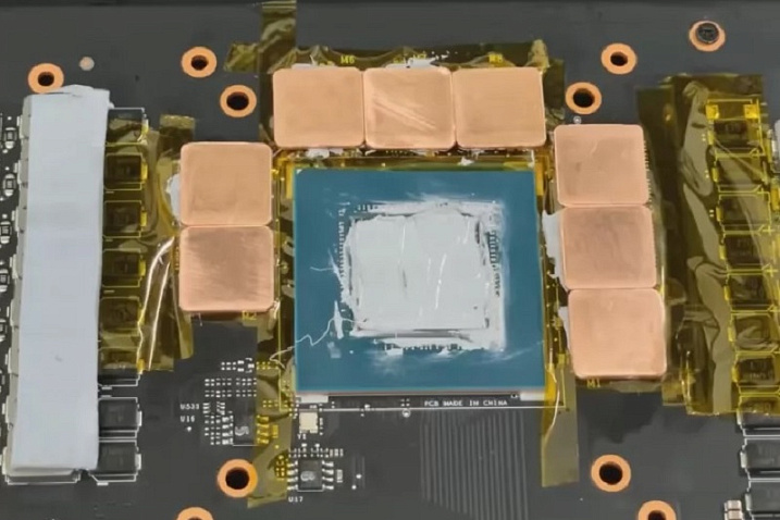 Энтузиаст использовал медные прокладки для охлаждения памяти GDDR6X