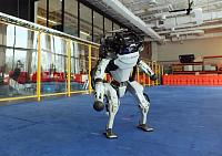 Роботы Boston Dynamics исполнили танец в честь конца года