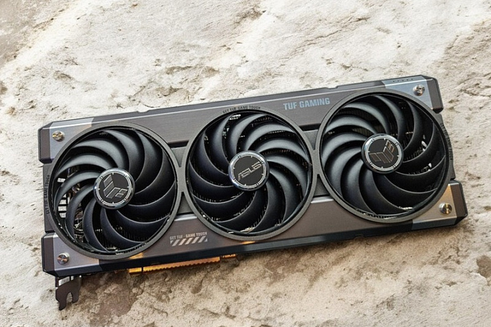 AMD подтвердила старт продаж Radeon RX 9000 в марте