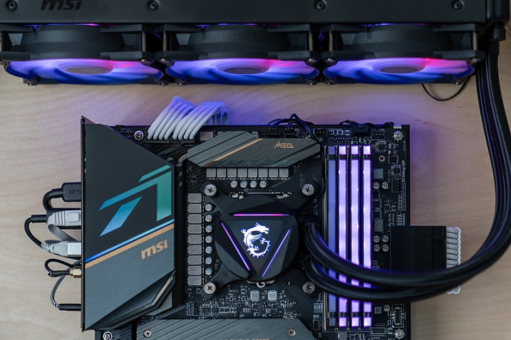 MSI отзывает партию готовых СЖО MAG CORELIQUID 240R и 360R из-за образования осадка