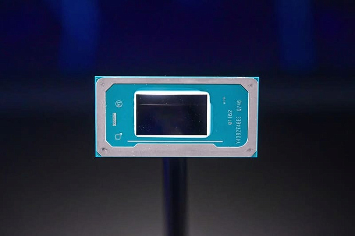 Intel не считает правильным сравнивать Panther Lake с AMD Strix Halo