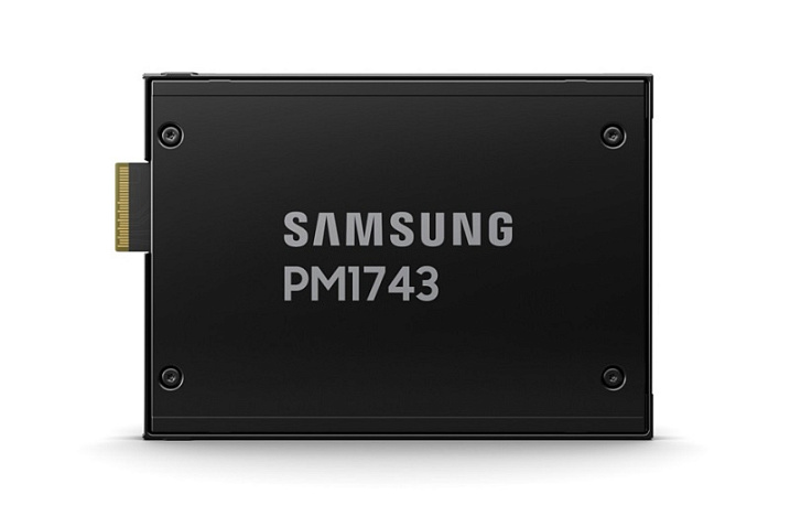 Скорость последовательного чтения SSD Samsung PM1743 составляет 13 Гбайт/с