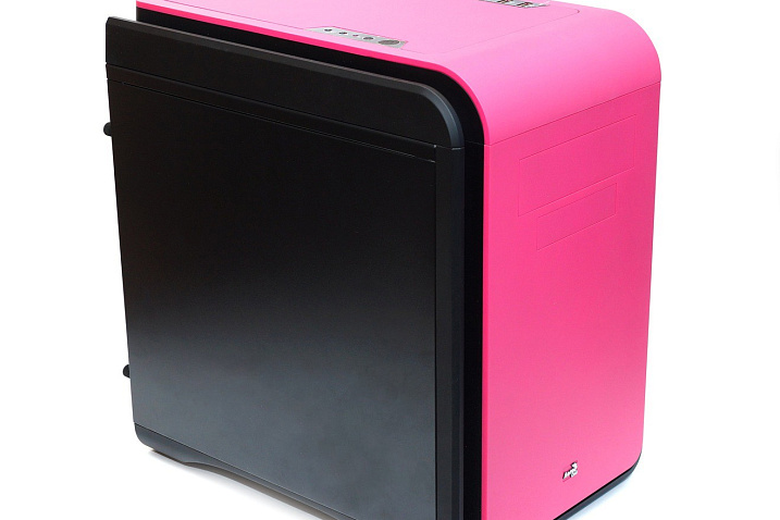 Обзор и тестирование корпуса Aerocool DS Cube Pink