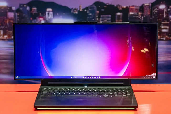 CES 2026: Lenovo показала концептуальный ноутбук с раздвижным OLED-дисплеем