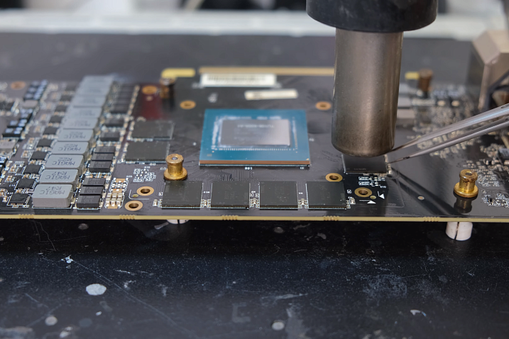 Энтузиаст увеличил объем памяти видеокарты NVIDIA GeForce RTX 2070 до 16 Гбайт
