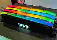 COMPUTEX: V-Color дополнила модули Xfinity Manta DDR5 небольшими экранами