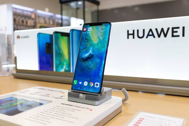 Huawei впервые обошла Samsung по мировым поставкам смартфонов