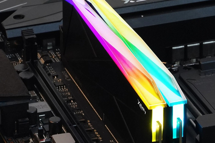 Комплект из двух модулей памяти DDR5 впервые удалось разогнать свыше 10000 MT\s