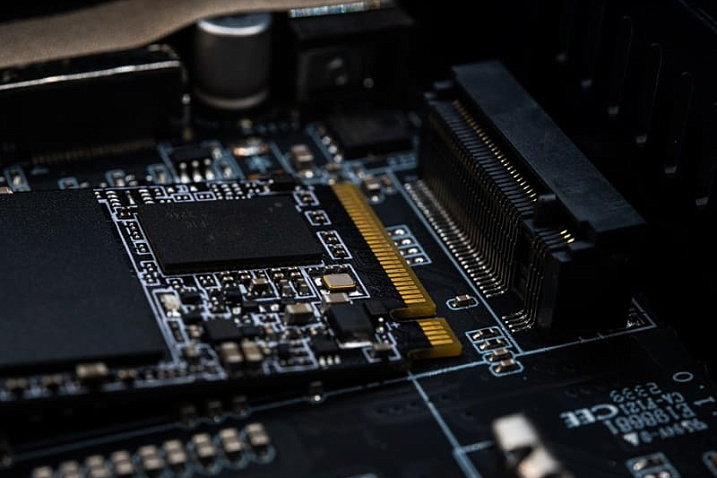 Пользователи отмечают приличный рост скорости SSD при включении NVMe в Windows 11