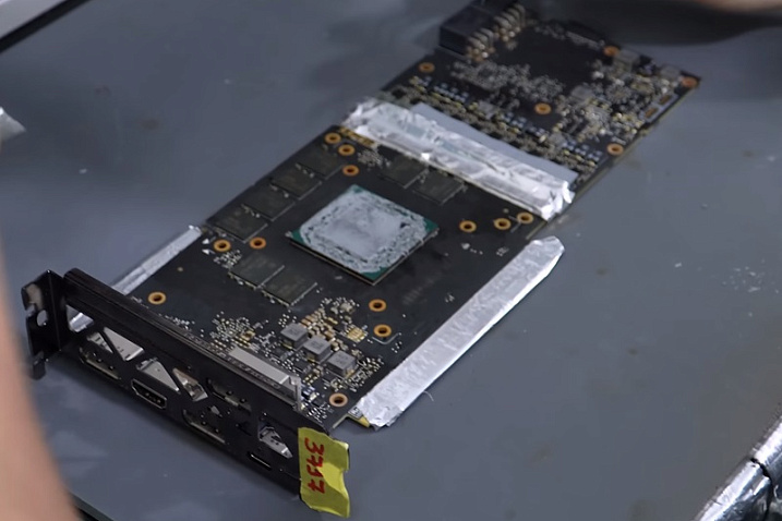 Энтузиасты увеличили объем памяти у GeForce RTX 2080 до 16 Гбайт