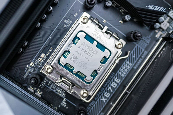 Этой ночью AMD повысит цены на свои процессоры
