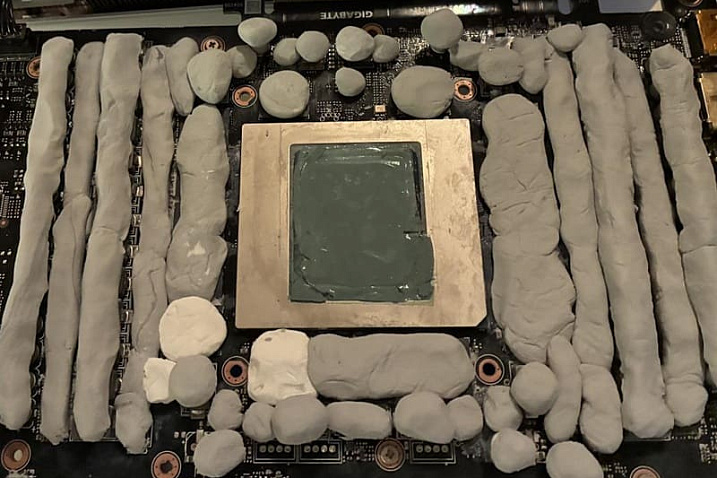 GeForce RTX 5090 с заводским охлаждением разогналась до 3240 MHz