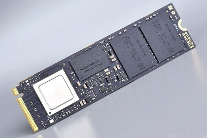 Zhitai TiPro9000 работает с памятью 3D NAND TLC от YMTC и скоростью до 14.5 Гбайт/с