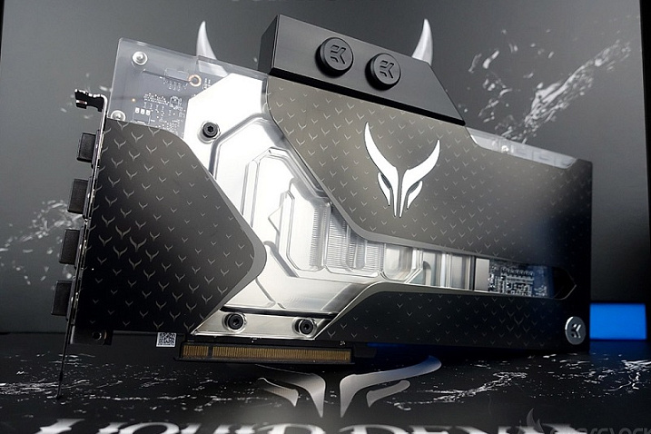 Рассматриваем фотографии видеокарты PowerColor Radeon RX 7900 XTX Liquid Devil
