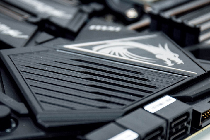 AMD может выпустить наборы системной логики X670 и X670E
