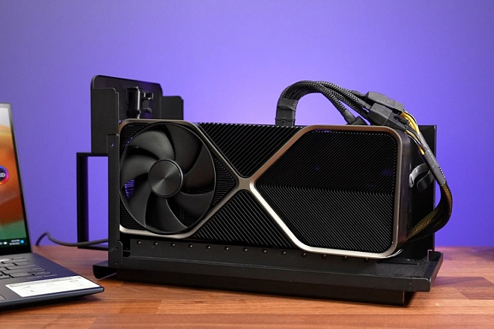 NVIDIA GeForce RTX 4090 не стоит использовать как внешнюю видеокарту для ноутбука
