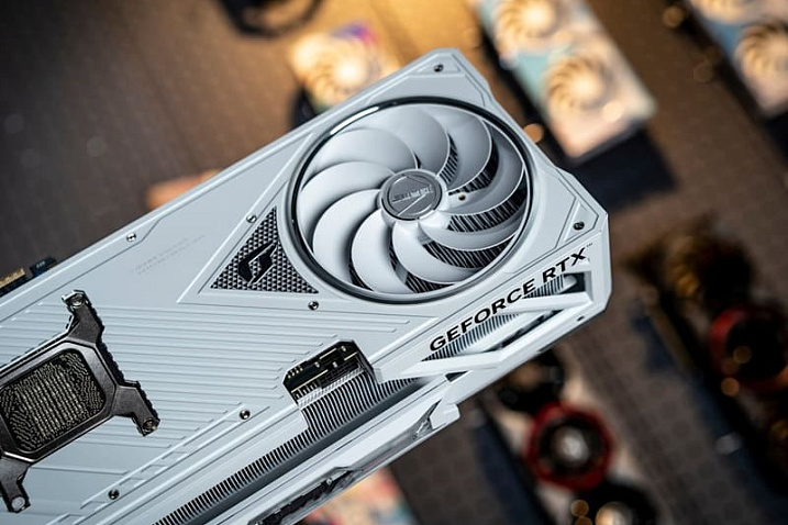 Активация датчика Hot Spot на NVIDIA RTX 5000 вызвала волну перегретых видеокарт
