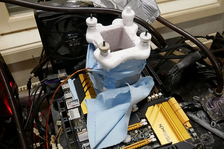 Intel Core i5-4670K разогнали до 6.3 GHz и побили 12-летний рекорд в Cinebench