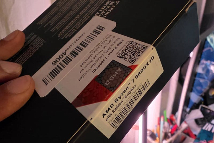 Amazon прислал покупателю Intel Core i9-10900K в упаковке от AMD Ryzen 7 9800X3D