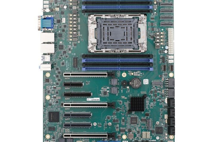Рассматриваем одну из первых плат для процессоров Intel Granite Rapids-WS