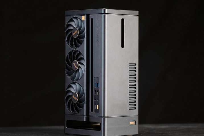 9.8-литровый корпус Xikii FF04 идеально дополняется видеокартами ASUS ProArt