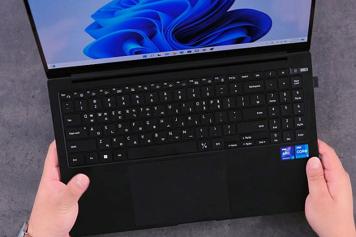 Samsung Galaxy Book2 Pro с Intel Arc A350M подвергся разбору и тестированию