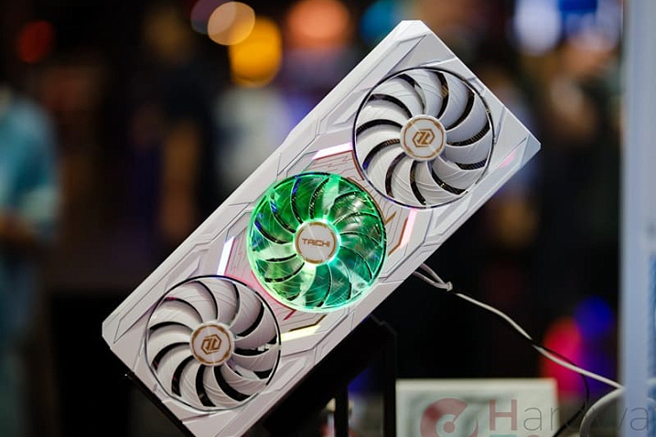 ASRock не будет выпускать Radeon RX 9070 XT Taichi White с ЖК-дисплеем