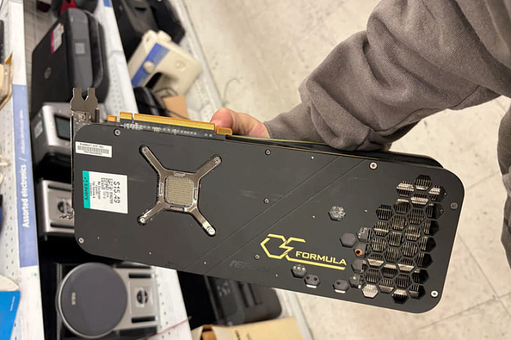 Пользователь смог купить видеокарту ASRock RX 6950 XT OCF всего за $15