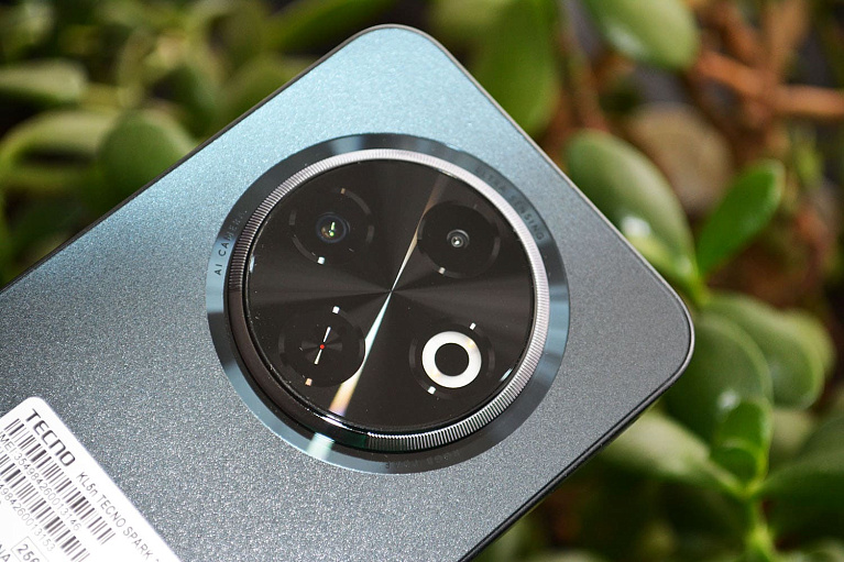 Обзор смартфона TECNO SPARK 30C Обзор смартфона TECNO SPARK 30C