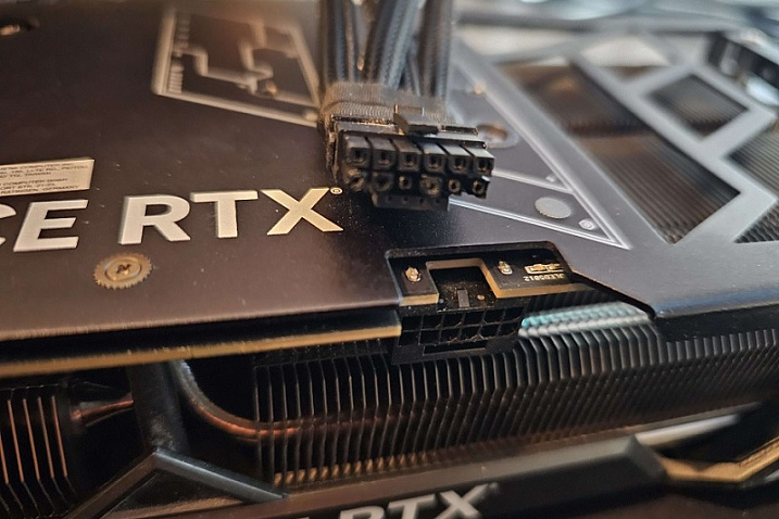 12VHPWR оплавился после года использования в GeForce RTX 4090