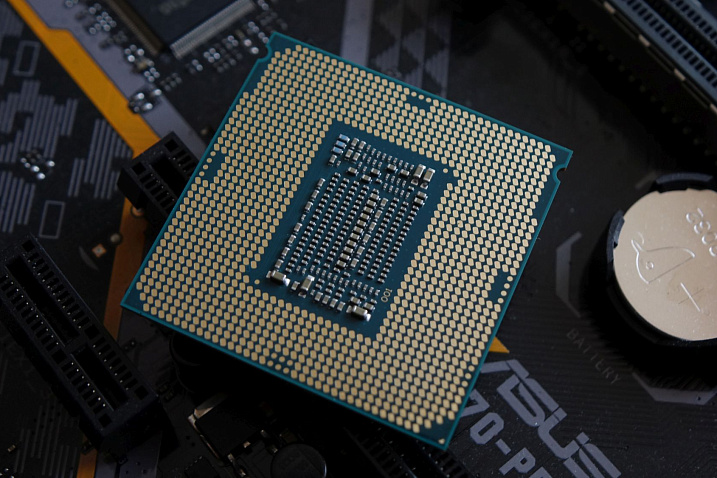 Ядра Intel Core i7-10700K способны работать на тактовой частоте 5.3 GHz