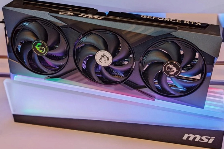 NVIDIA использует память от нескольких партнеров для создания GeForce RTX 5080