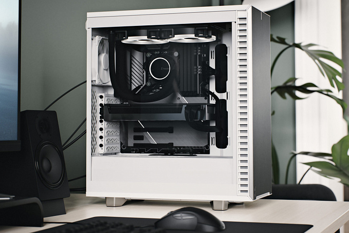 Обзор и тест корпуса Fractal Design Define 7 Compact White