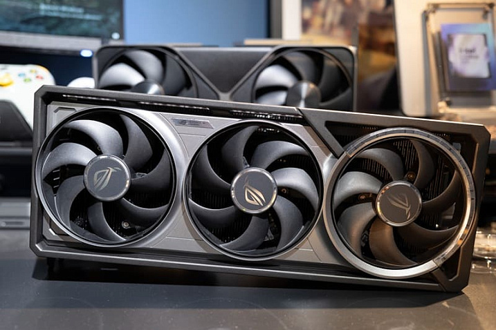 RTX 5090 от ASUS и GALAX соревнуются в установлении рекордного разгона