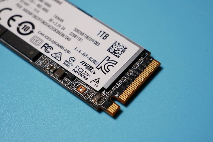 Производители корпоративных SSD потеряли до 56% выручки в первом квартале 2025 года