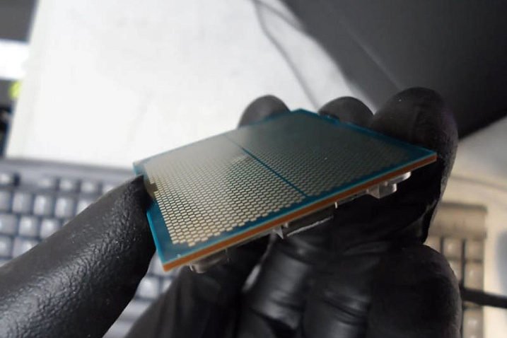 Очередной Ryzen 7 9800X3D умер после включения технологии AMD EXPO