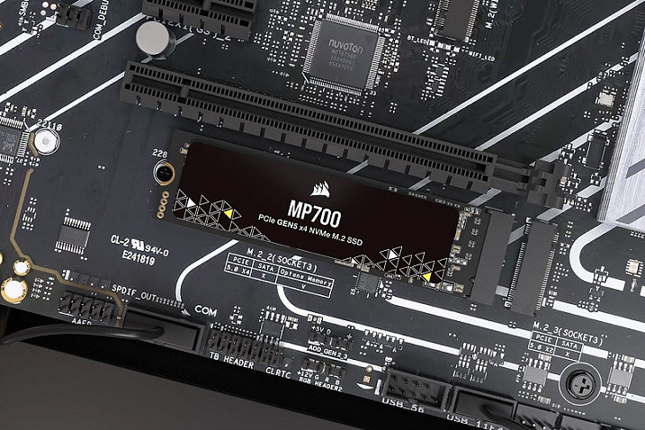 CORSAIR начала продажи твердотельного накопителя MP700 с PCI Express 5.0