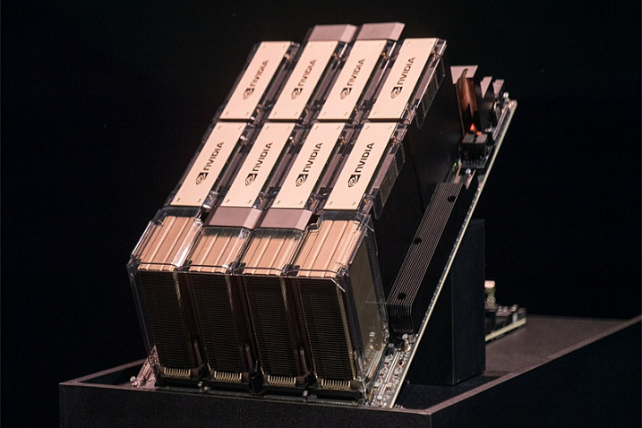 NVIDIA договорилась с Intel Foundry Services о производстве упаковок для своих ускорителей
