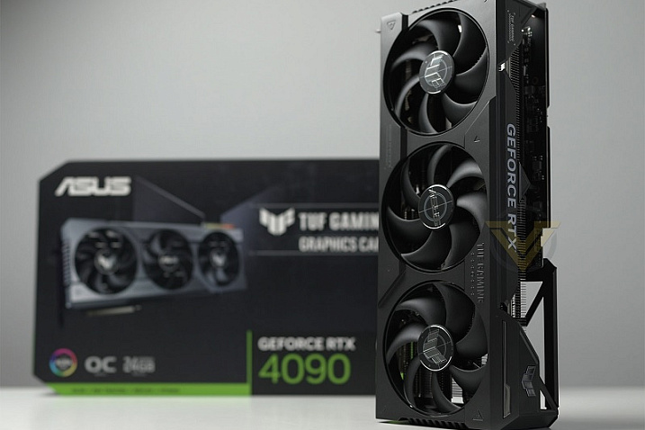 Японский магазин дарит Intel Arc A750 при покупке NVIDIA GeForce RTX 4090