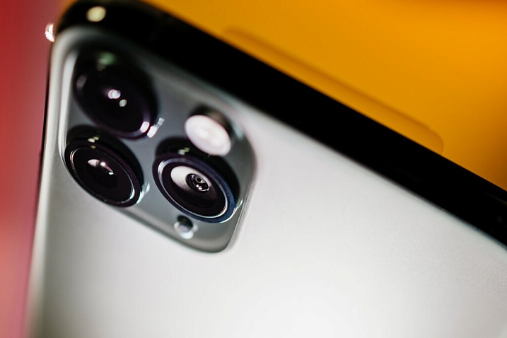 Apple приобрела стартап, который специализируется на улучшении качества изображений при слабом освещении