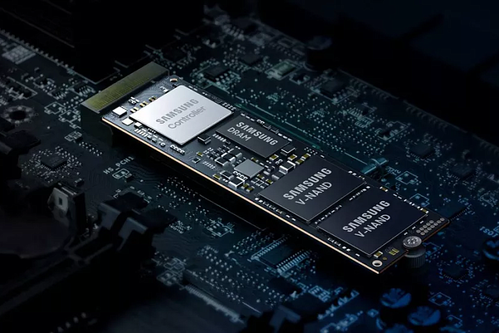 Samsung планирует массовое производство 176-слойных микросхем V-NAND в этом году